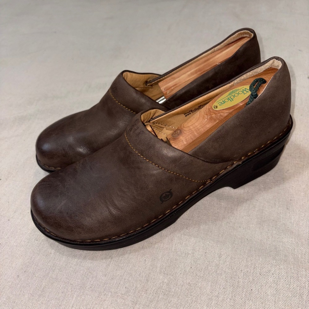 Born Brown‎ Leather Clogs Mules Womens Slip Comfort Shoes Low Wedge Round Toe 10 - Picture 3 of 10